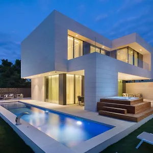 Vila 5-star Calma Ii With Heated Pool & Jacuzzi Oasis, Starigrad Paklenica